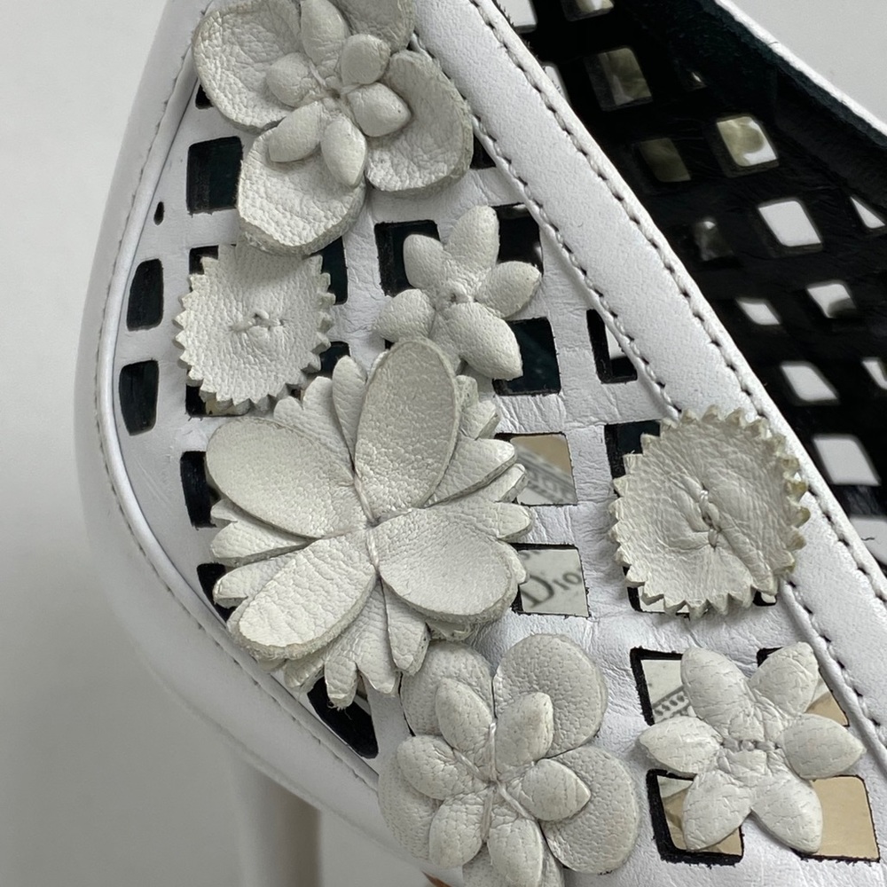 Christian Dior 'flore Laser Cut' Pumps - Picture 9 of 13